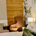 Hotel Western Premier Park & 4*