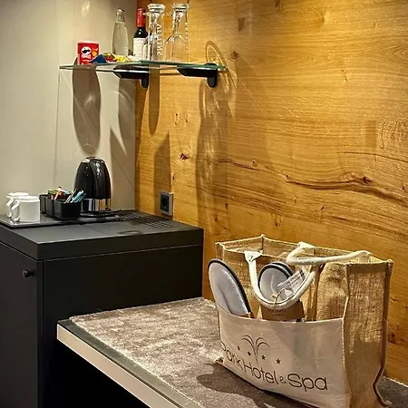 Western Premier Park & Отель Бад-Липпшпринге