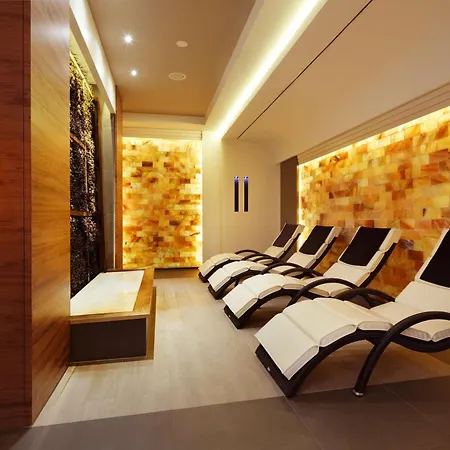 Western Premier Park & Отель 4*