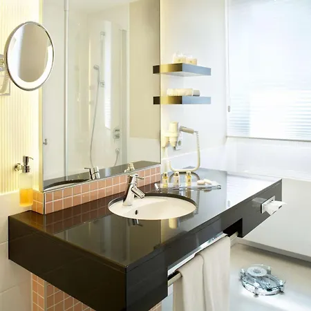 Western Premier Park &