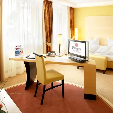 Western Premier Park & Отель Бад-Липпшпринге