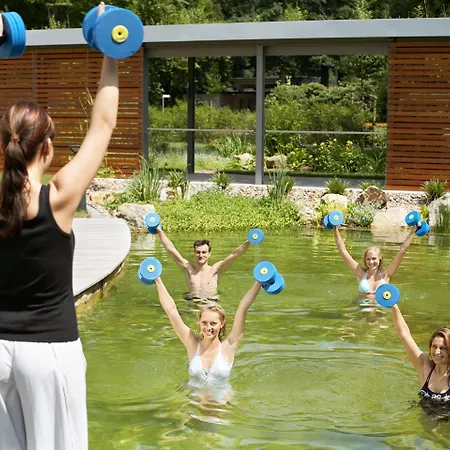 Отель Western Premier Park & 4*