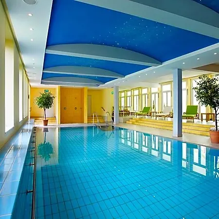 Отель Western Premier Park & 4*
