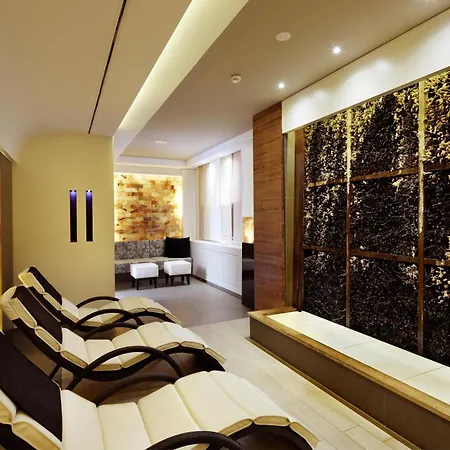 Western Premier Park & 4*