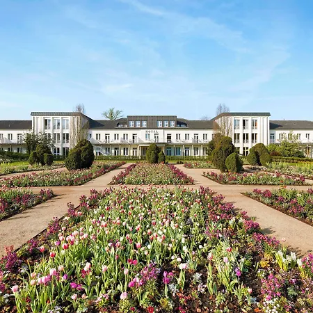 Отель Western Premier Park & 4*