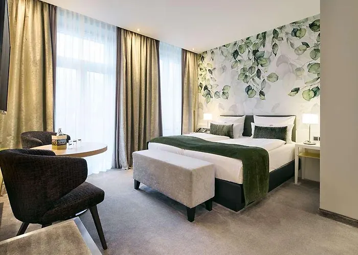 Hotel Western Premier Park &