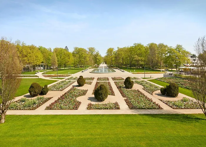 Hotel Western Premier Park &