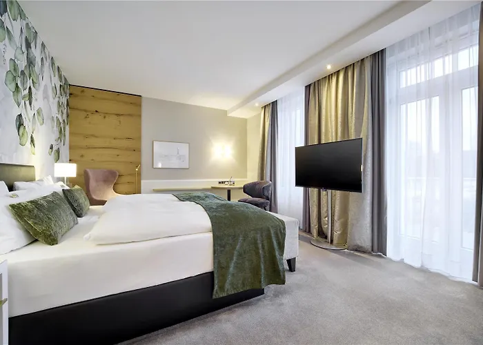 Western Premier Park & Hotel 4*